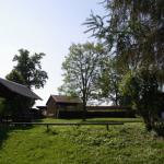 Veranstaltungsgelände mit Tanzbühne